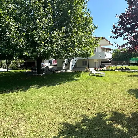 Spacious Seaside House Casa de Férias *